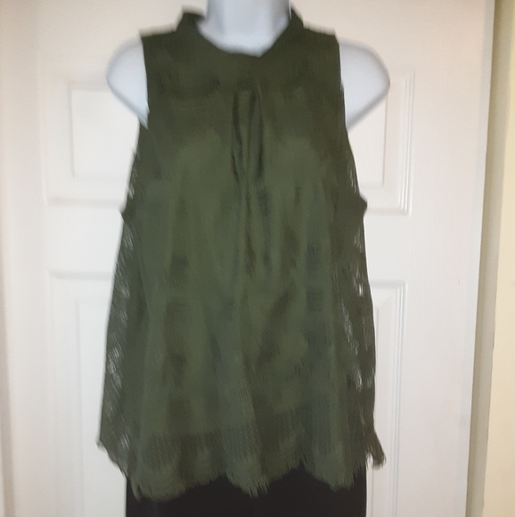 IT GIRL olive top with lace overlay - Picture 2 of 9